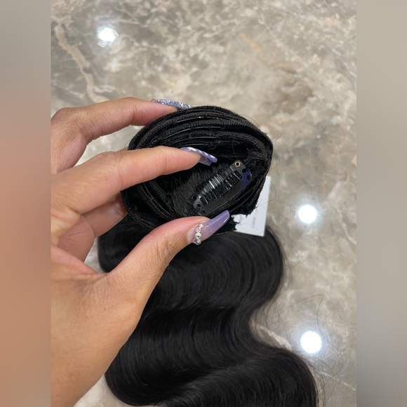New! Clip Ins! 30” Virgin Human Hair, Body Wave Bundle of Clip Ins - Picture 4 of 4